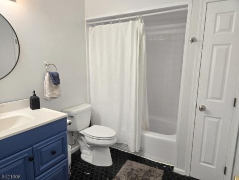 64 Dayton Court Independence NJ 07840