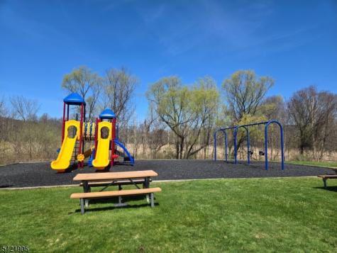 64 Dayton Court Independence NJ 07840