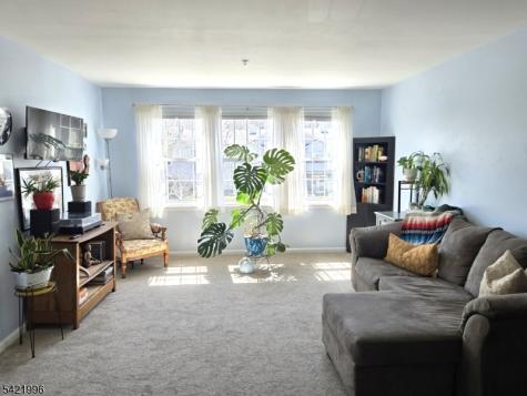 64 Dayton Court Independence NJ 07840