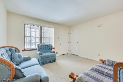 4 Deborah Court Robbinsville NJ 08691