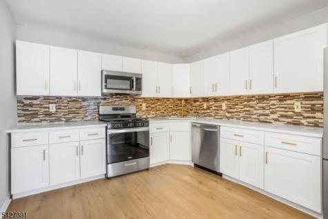 166 Sapphire Lane Franklin NJ 08823