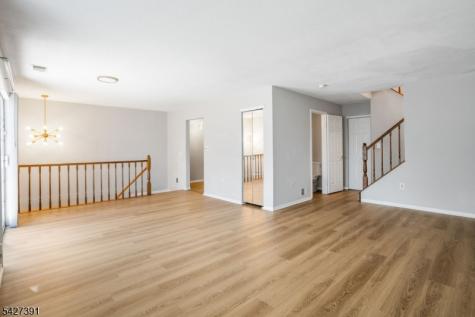 166 Sapphire Lane Franklin NJ 08823