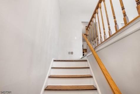 166 Sapphire Lane Franklin NJ 08823