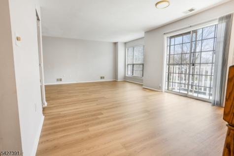 166 Sapphire Lane Franklin NJ 08823