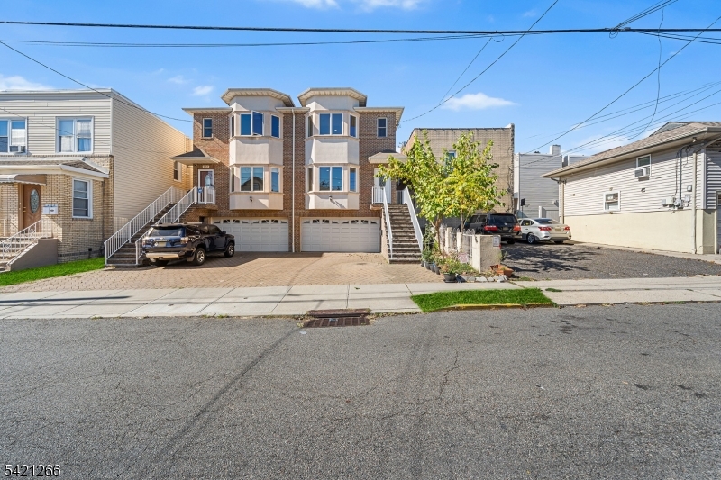 233 5th Street Fairview NJ 07022