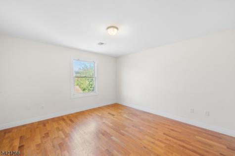 233 5th Street Fairview NJ 07022