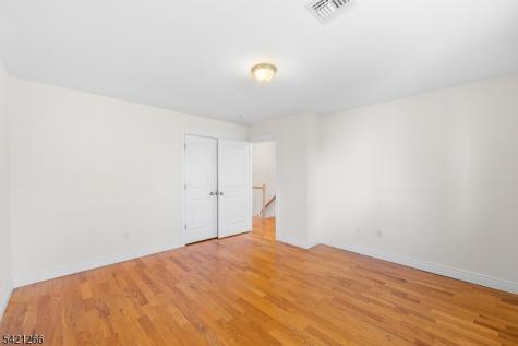 233 5th Street Fairview NJ 07022