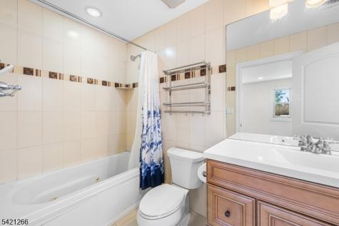233 5th Street Fairview NJ 07022
