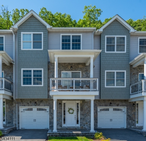 67 Halina Lane Butler NJ 07405