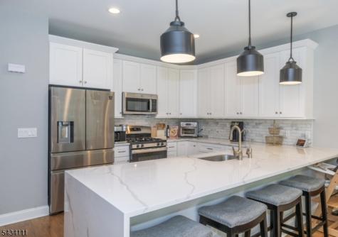 67 Halina Lane Butler NJ 07405