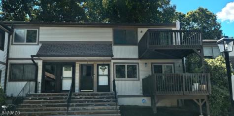 1907 Stonegate Lane Stanhope NJ 07874