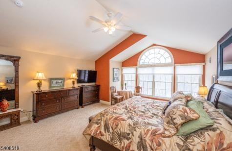 66 Briar Court Hardyston NJ 07419