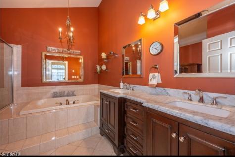 66 Briar Court Hardyston NJ 07419