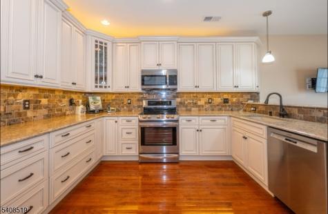 66 Briar Court Hardyston NJ 07419