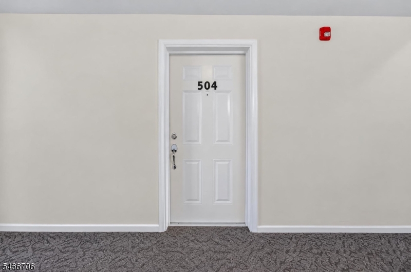504 Altra Road Raritan NJ 08822