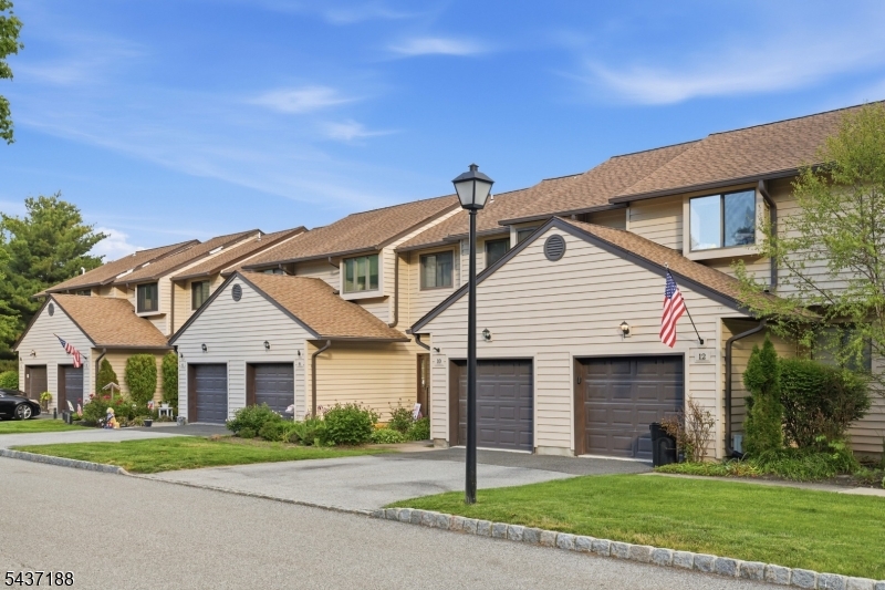 10 Oriole Terrace Hampton NJ 07860