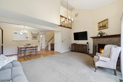 10 Oriole Terrace Hampton NJ 07860