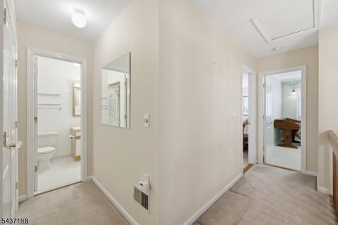 10 Oriole Terrace Hampton NJ 07860