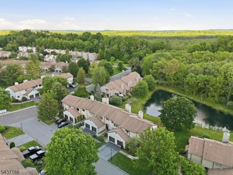 10 Oriole Terrace Hampton NJ 07860