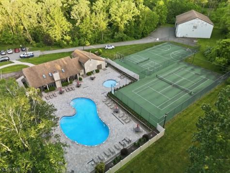 10 Oriole Terrace Hampton NJ 07860