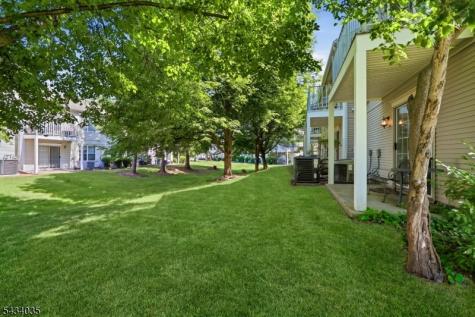 62 Gregory Lane Franklin NJ 08823