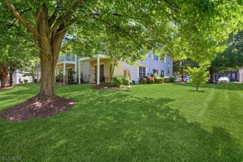 62 Gregory Lane Franklin NJ 08823
