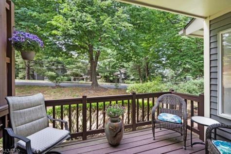 15 Saint Andrews Lane Clinton NJ 08801