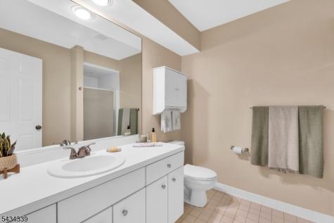 15 Saint Andrews Lane Clinton NJ 08801