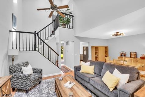 15 Saint Andrews Lane Clinton NJ 08801