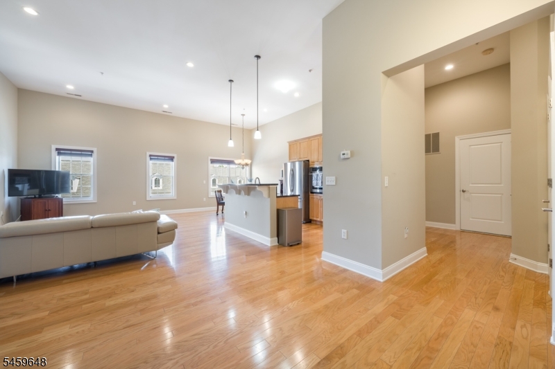 1403 Town Center Way Livingston NJ 07039