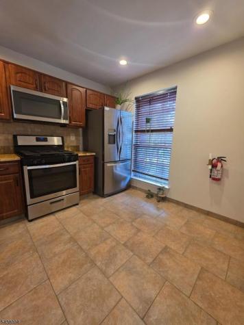 207 Lindsey Court Franklin NJ 08823