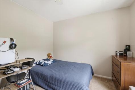 52 Cambridge Oxford NJ 07863