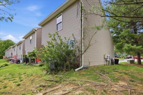 52 Cambridge Oxford NJ 07863
