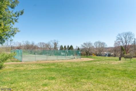 52 Cambridge Oxford NJ 07863