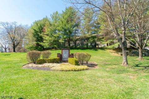 52 Cambridge Oxford NJ 07863