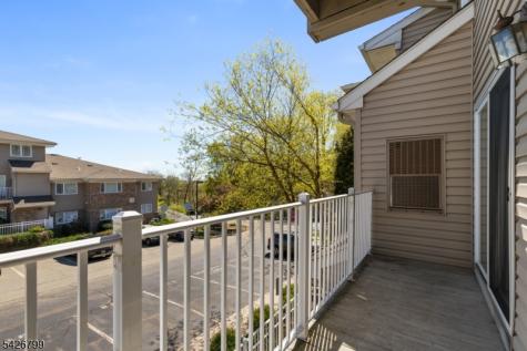 43 Manchester Court Kinnelon NJ 07405