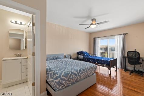 43 Manchester Court Kinnelon NJ 07405
