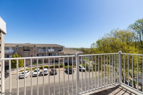 43 Manchester Court Kinnelon NJ 07405