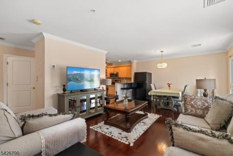 43 Manchester Court Kinnelon NJ 07405