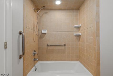 43 Manchester Court Kinnelon NJ 07405
