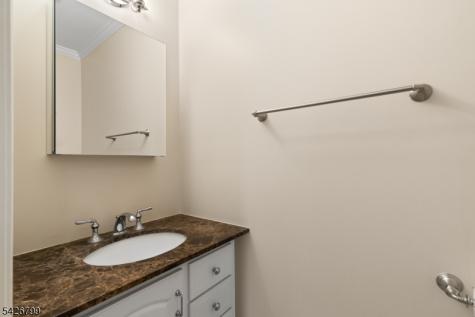 43 Manchester Court Kinnelon NJ 07405