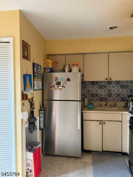 192 Evergreen Edison NJ 08837