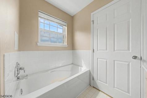 2107 Middlefield Court Denville NJ 07834