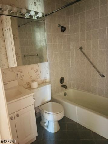 181 Long Hill Road 2-5 Little Falls NJ 07424