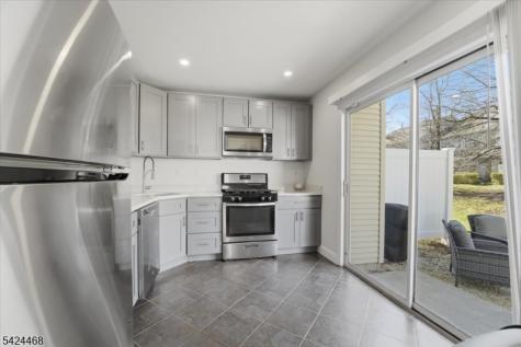 63 Amberly Court Franklin NJ 08823