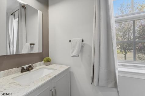 63 Amberly Court Franklin NJ 08823