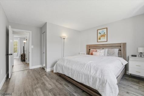 63 Amberly Court Franklin NJ 08823