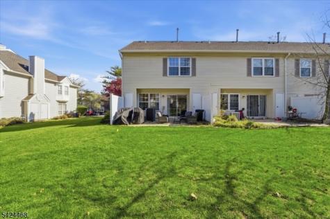 63 Amberly Court Franklin NJ 08823