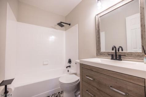 25 Bloomingdale Drive Hillsborough NJ 08844