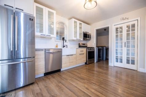 25 Bloomingdale Drive Hillsborough NJ 08844